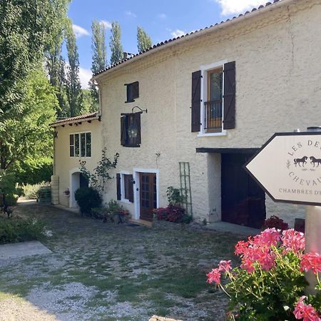 Les Deux Chevaux Chambres d’Hôtes Rouvenac Exterior foto